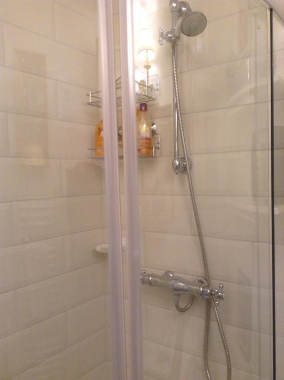 Lamaison Du Phare Honfleur Chambres D'Hotes Et Jacuzzi Prive Szoba fotó